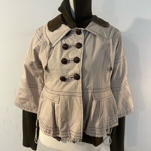 Stylish Women's Utility Jacket in Cream and Olive